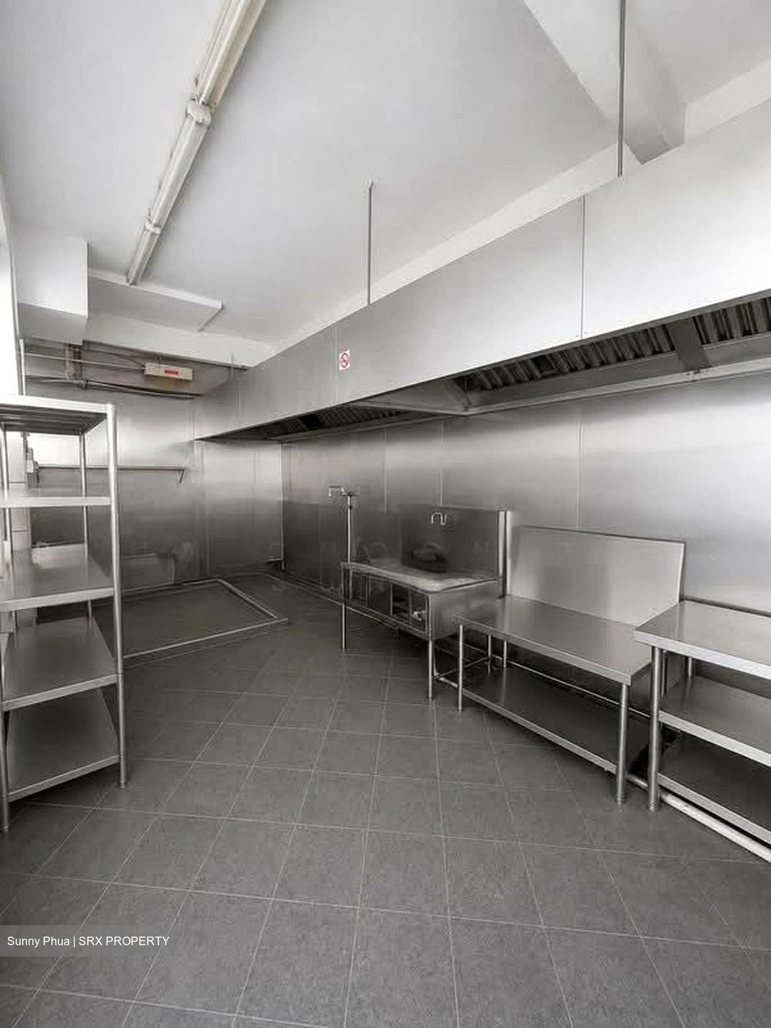 Sims Avenue (D14), Retail #601931001